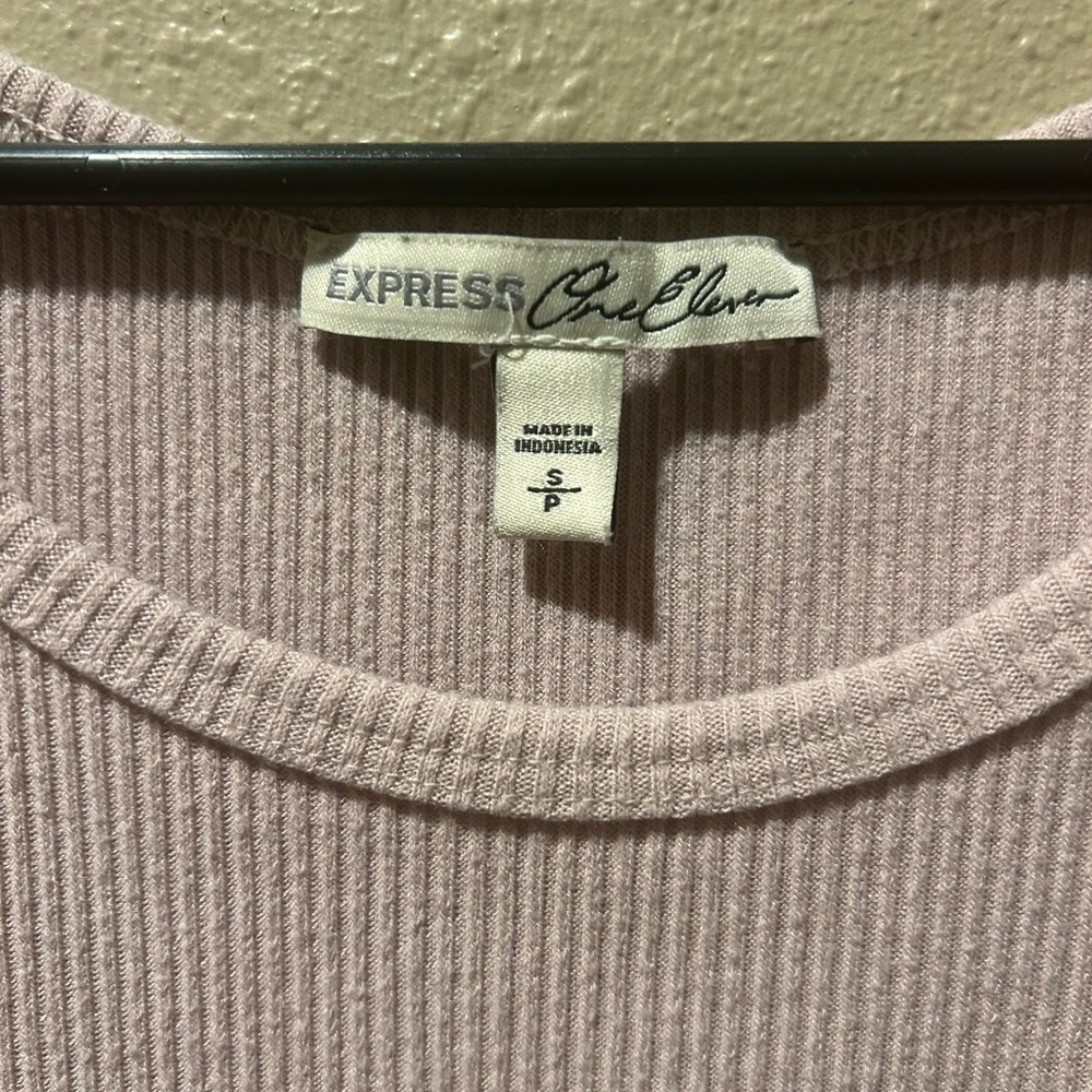 Express Tank Top - Picture 2 of 3
